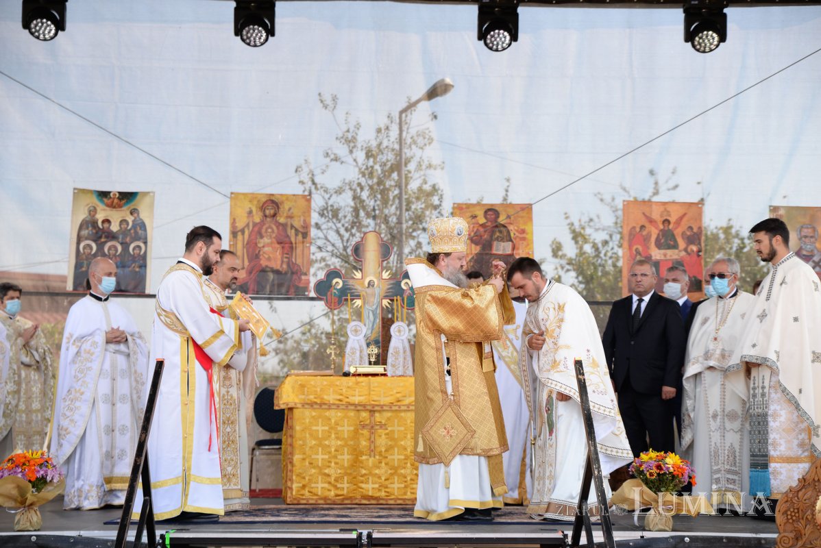 Veșmântul harului pentru o biserică înnoită din județul Ilfov 154577