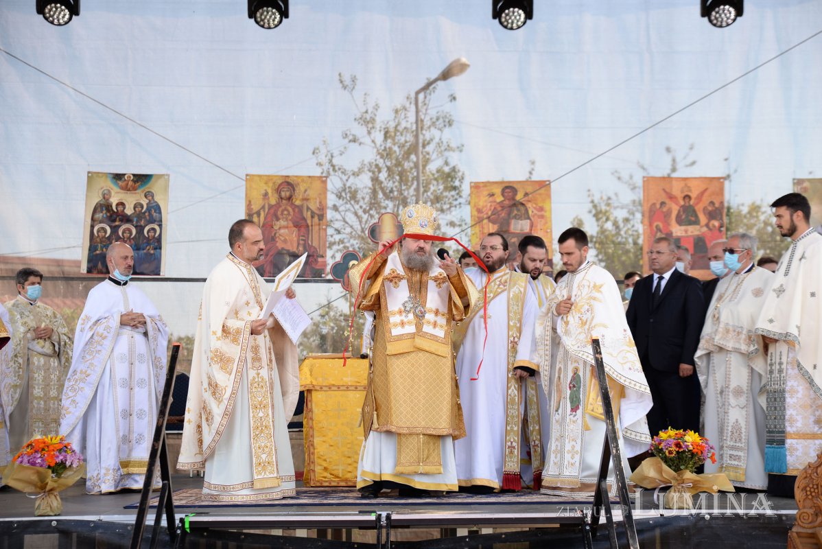 Veșmântul harului pentru o biserică înnoită din județul Ilfov 154578