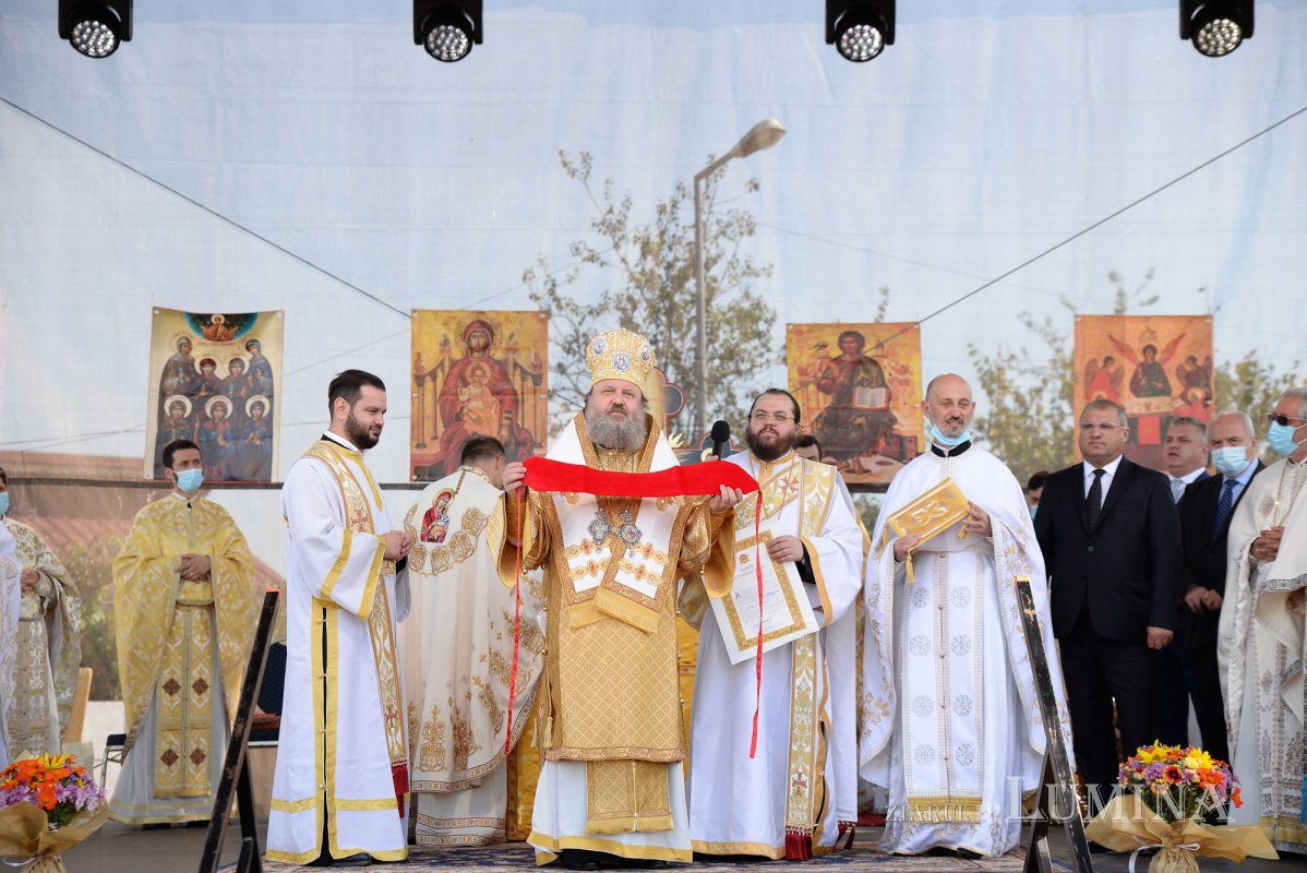 Veșmântul harului pentru o biserică înnoită din județul Ilfov 154581