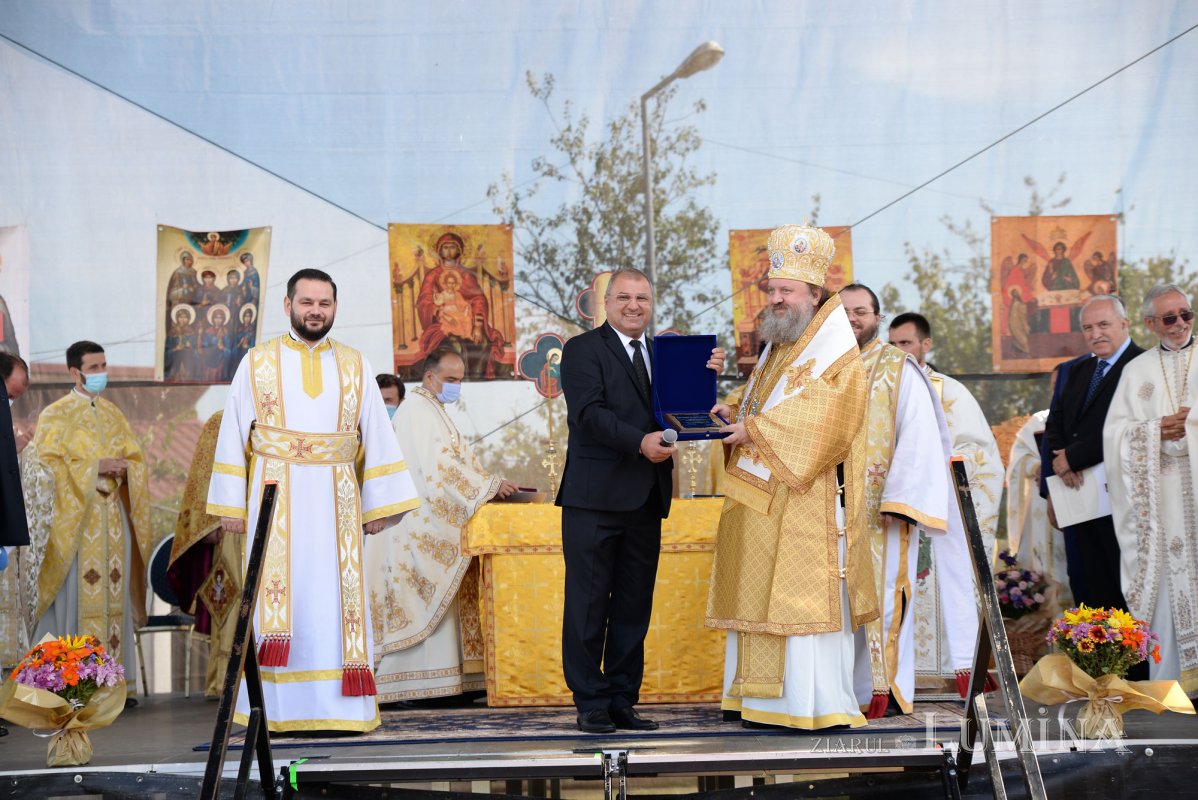 Veșmântul harului pentru o biserică înnoită din județul Ilfov 154591