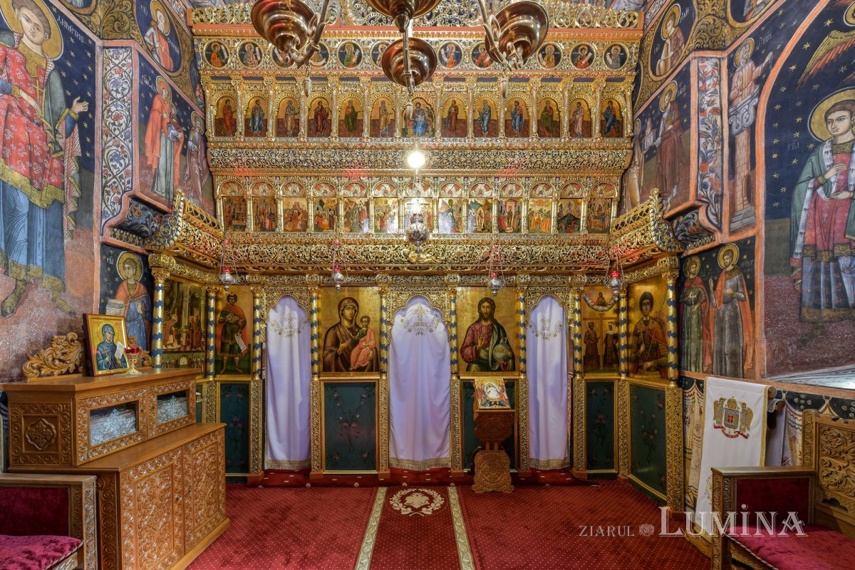 Altarele Capitalei închinate Sfintei Cuvioase Parascheva 154758