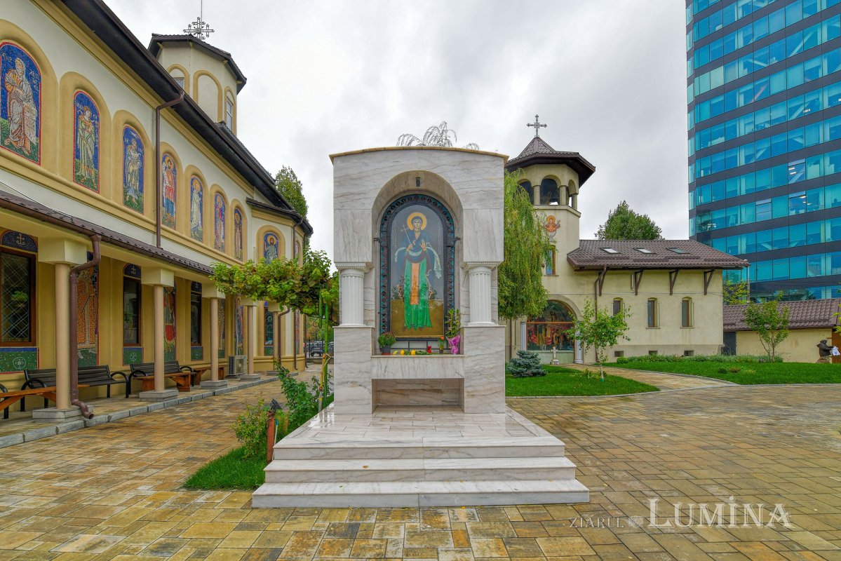 Altarele Capitalei închinate Sfintei Cuvioase Parascheva 154762