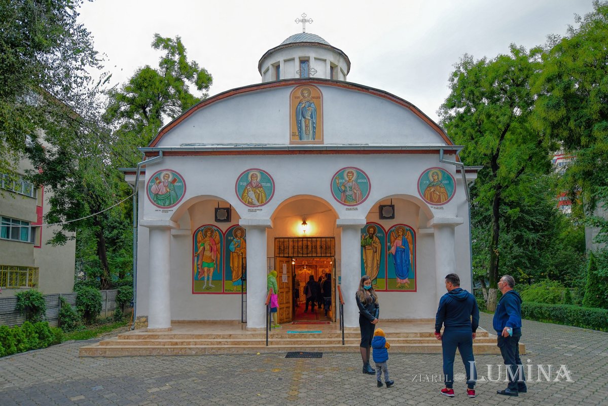 Altarele Capitalei închinate Sfintei Cuvioase Parascheva 154775