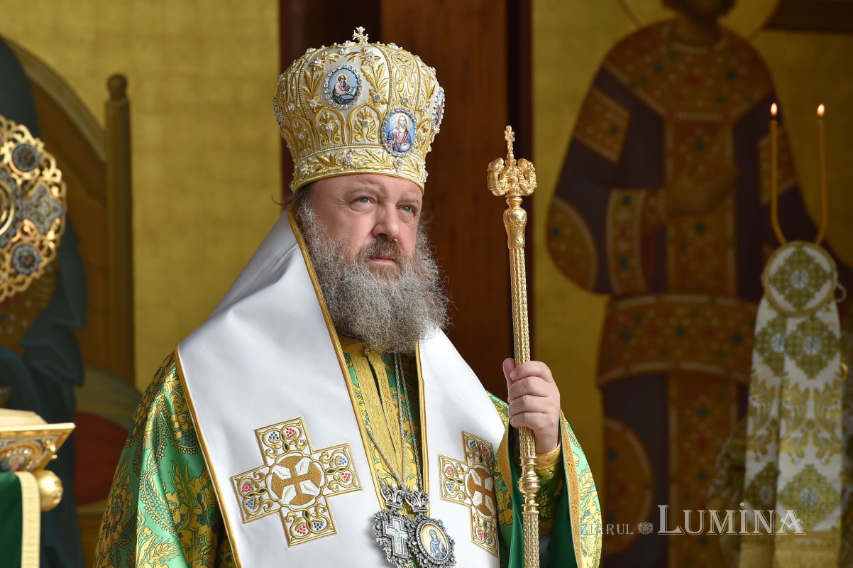 Prinos de cinstire adus Sfintei Parascheva în București 154878