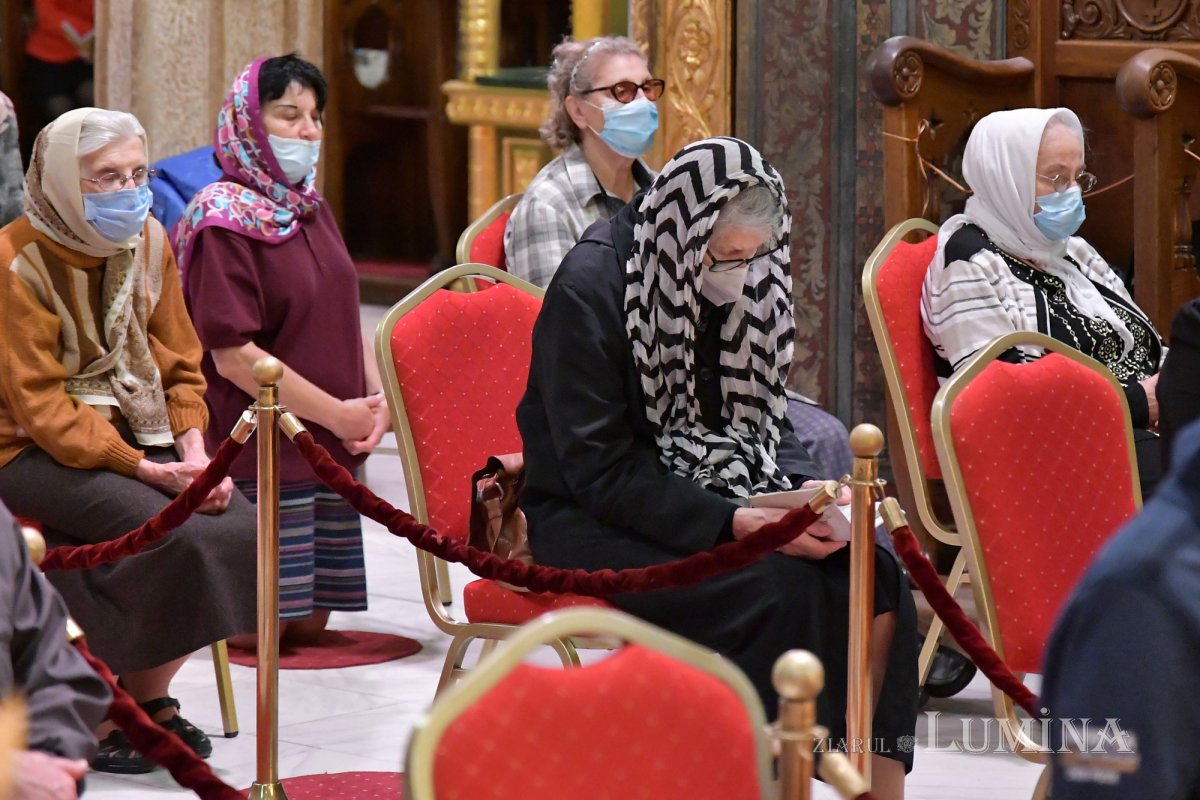 Priveghere pentru Cuvioasa Parascheva la Catedrala Patriarhală 154901