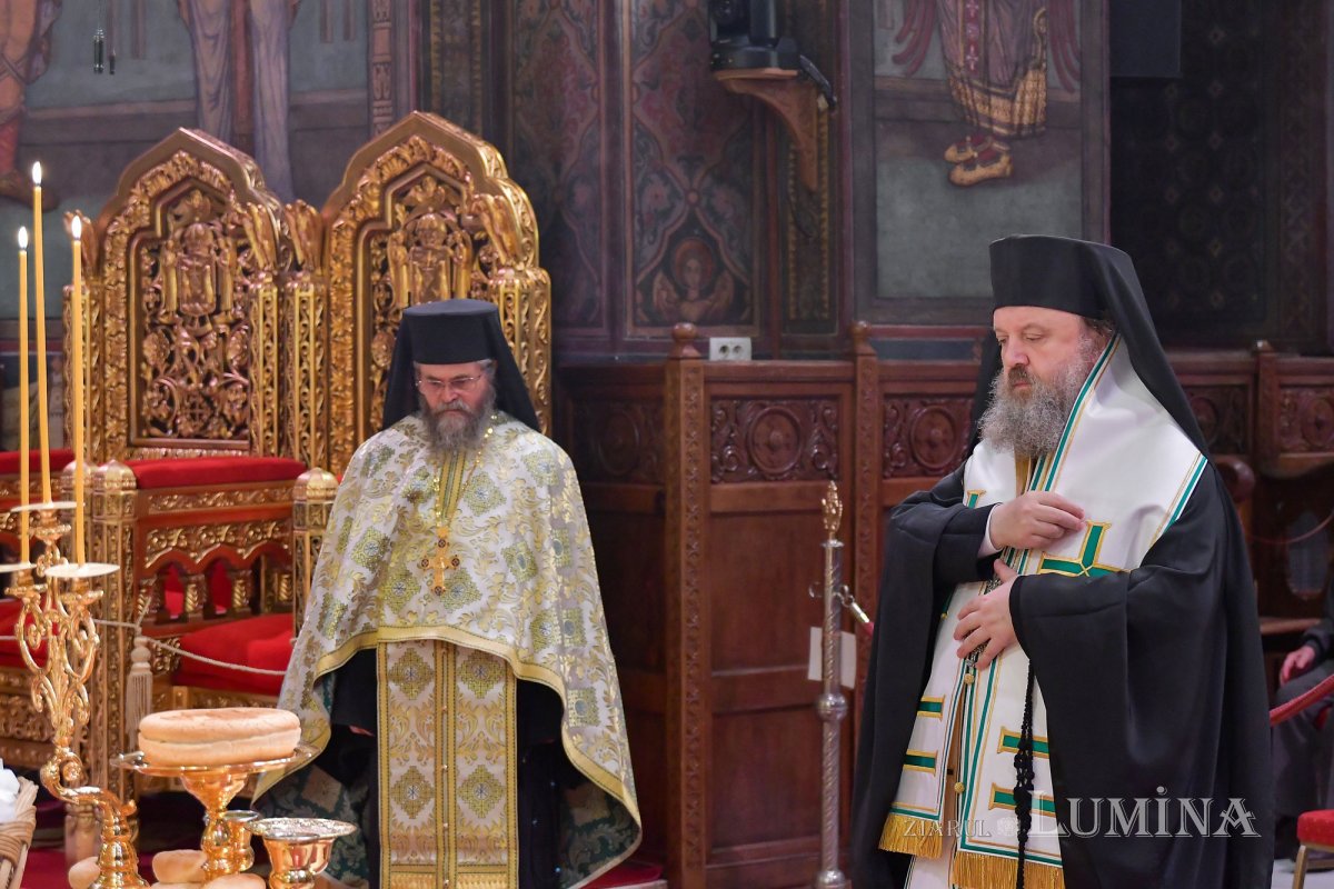 Priveghere pentru Cuvioasa Parascheva la Catedrala Patriarhală 154902