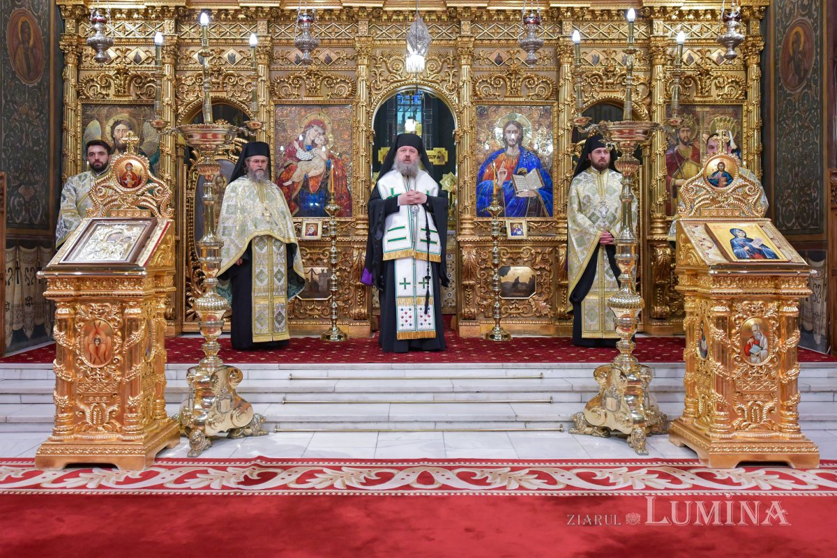 Priveghere pentru Cuvioasa Parascheva la Catedrala Patriarhală 154920