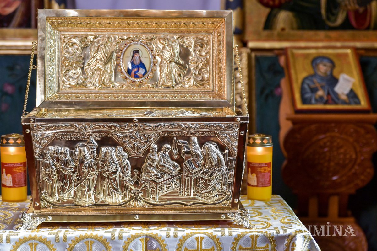 Sfințirea unei noi racle la Patriarhie pentru Mănăstirea Neamț 154946