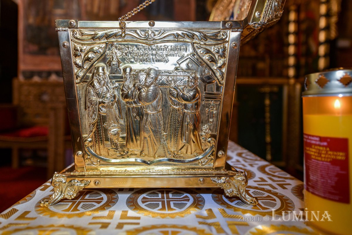 Sfințirea unei noi racle la Patriarhie pentru Mănăstirea Neamț 154949