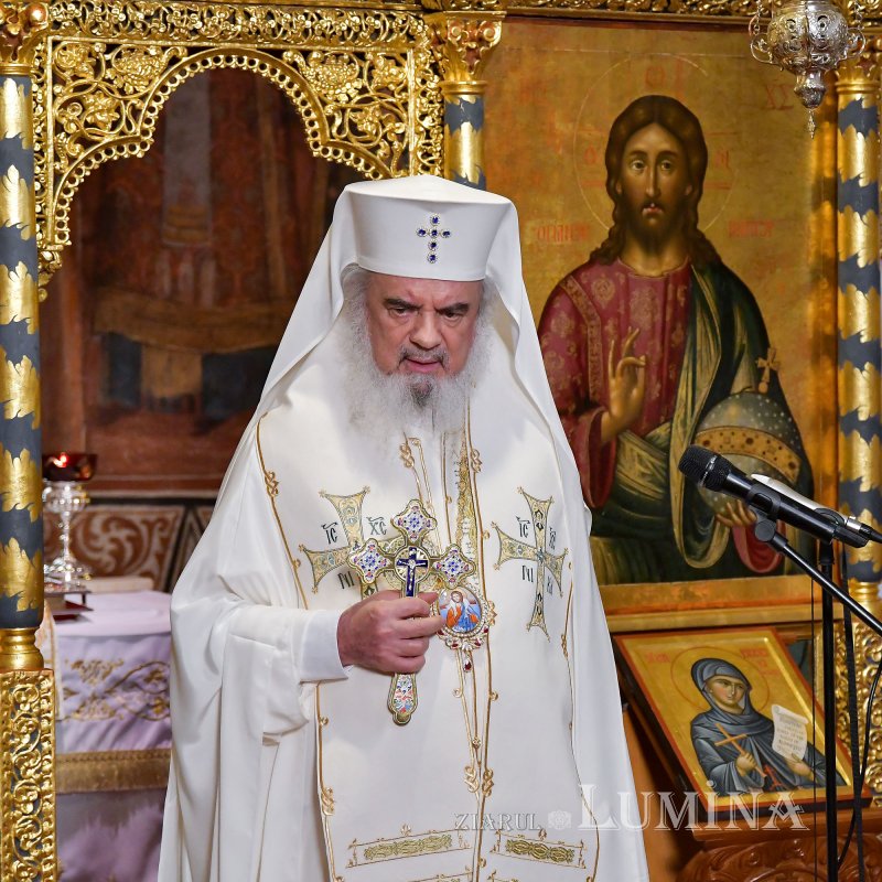 Sfințirea unei noi racle la Patriarhie pentru Mănăstirea Neamț 154956