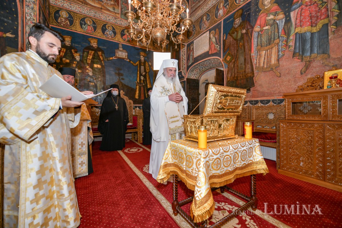 Sfințirea unei noi racle la Patriarhie pentru Mănăstirea Neamț 154959