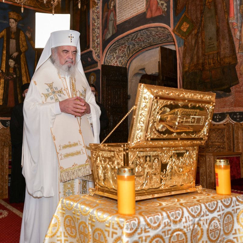 Sfințirea unei noi racle la Patriarhie pentru Mănăstirea Neamț 154960