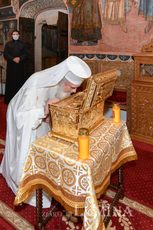 Sfințirea unei noi racle la Patriarhie pentru Mănăstirea Neamț 154965
