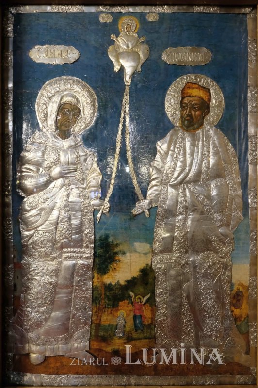 Veșmânt al Muceniței Filofteia la Biserica Oborul Vechi din Capitală 155306