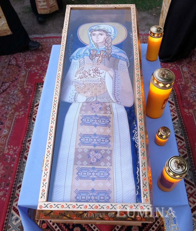 Veșmânt al Muceniței Filofteia la Biserica Oborul Vechi din Capitală 155324