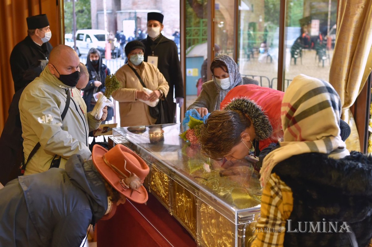 A început sărbătoarea Ocrotitorului Bucureștilor pe Colina Bucuriei 155589