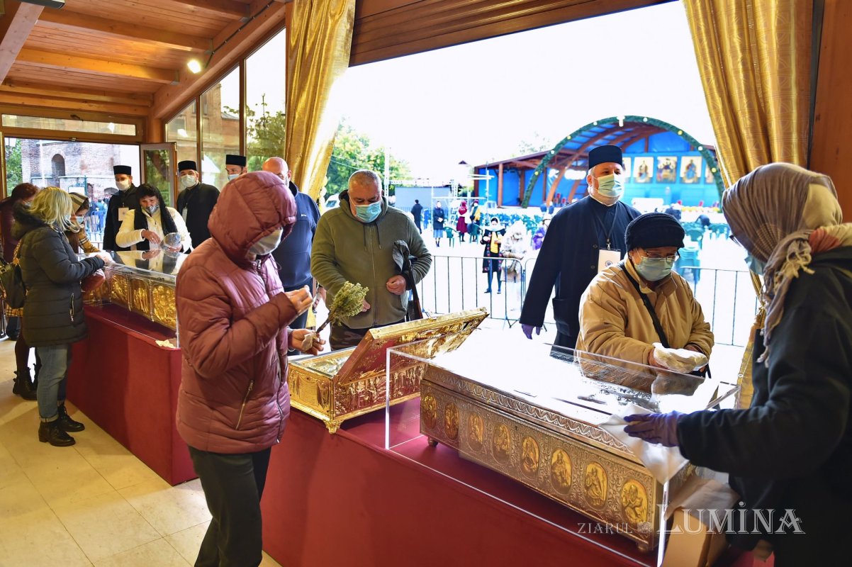 A început sărbătoarea Ocrotitorului Bucureștilor pe Colina Bucuriei 155590