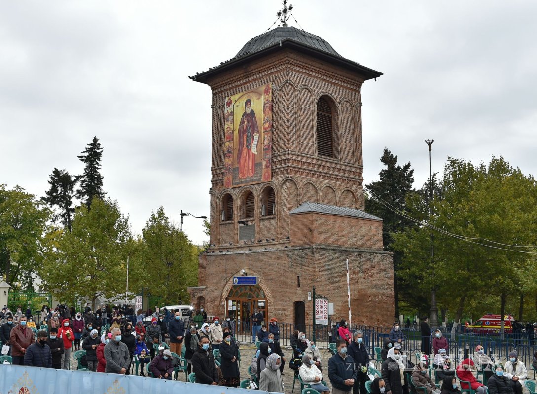 A început sărbătoarea Ocrotitorului Bucureștilor pe Colina Bucuriei 155598