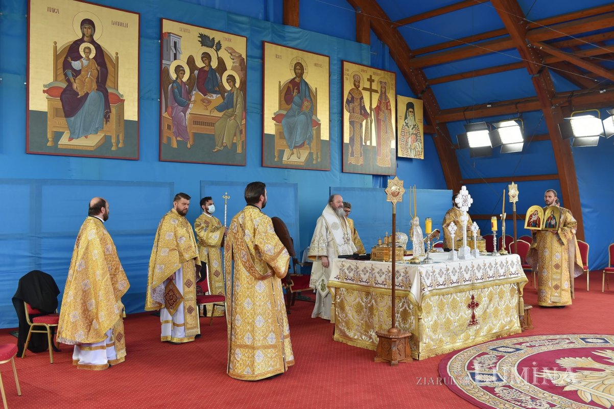 A început sărbătoarea Ocrotitorului Bucureștilor pe Colina Bucuriei 155606