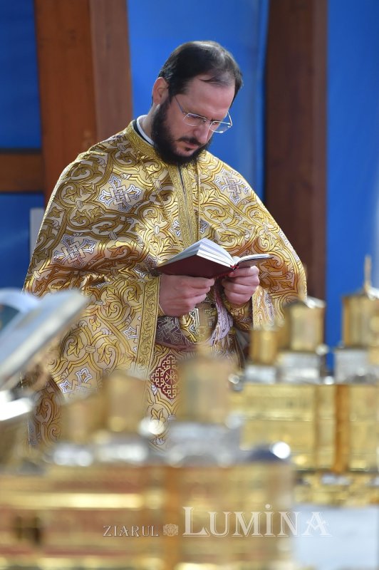 A început sărbătoarea Ocrotitorului Bucureștilor pe Colina Bucuriei 155608