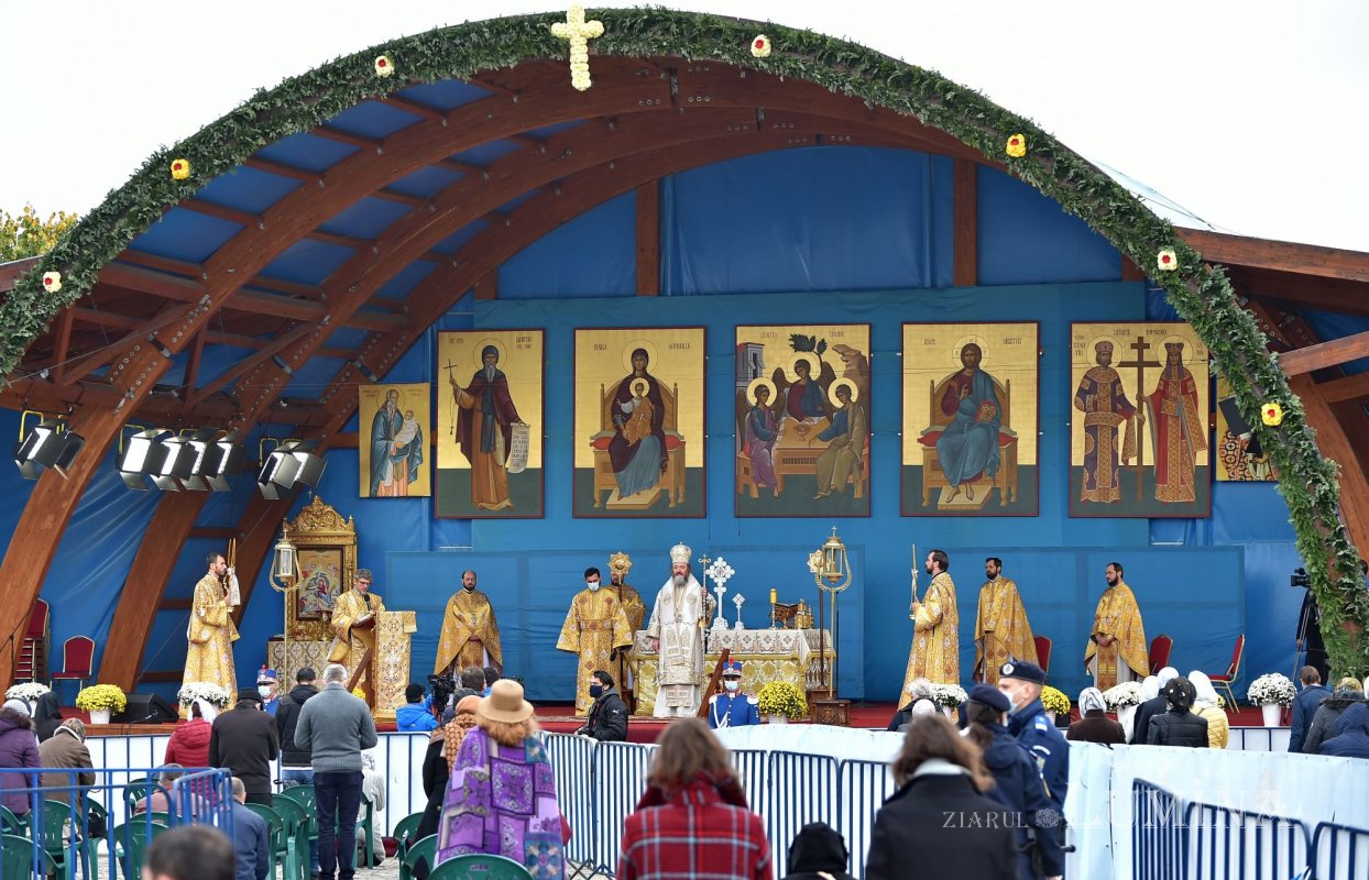 A început sărbătoarea Ocrotitorului Bucureștilor pe Colina Bucuriei 155617