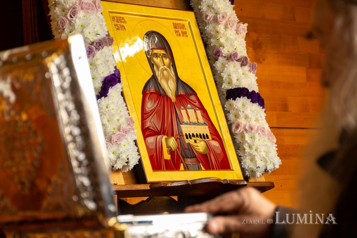 Cinstirea sfinților îi face contemporani cu noi 155509