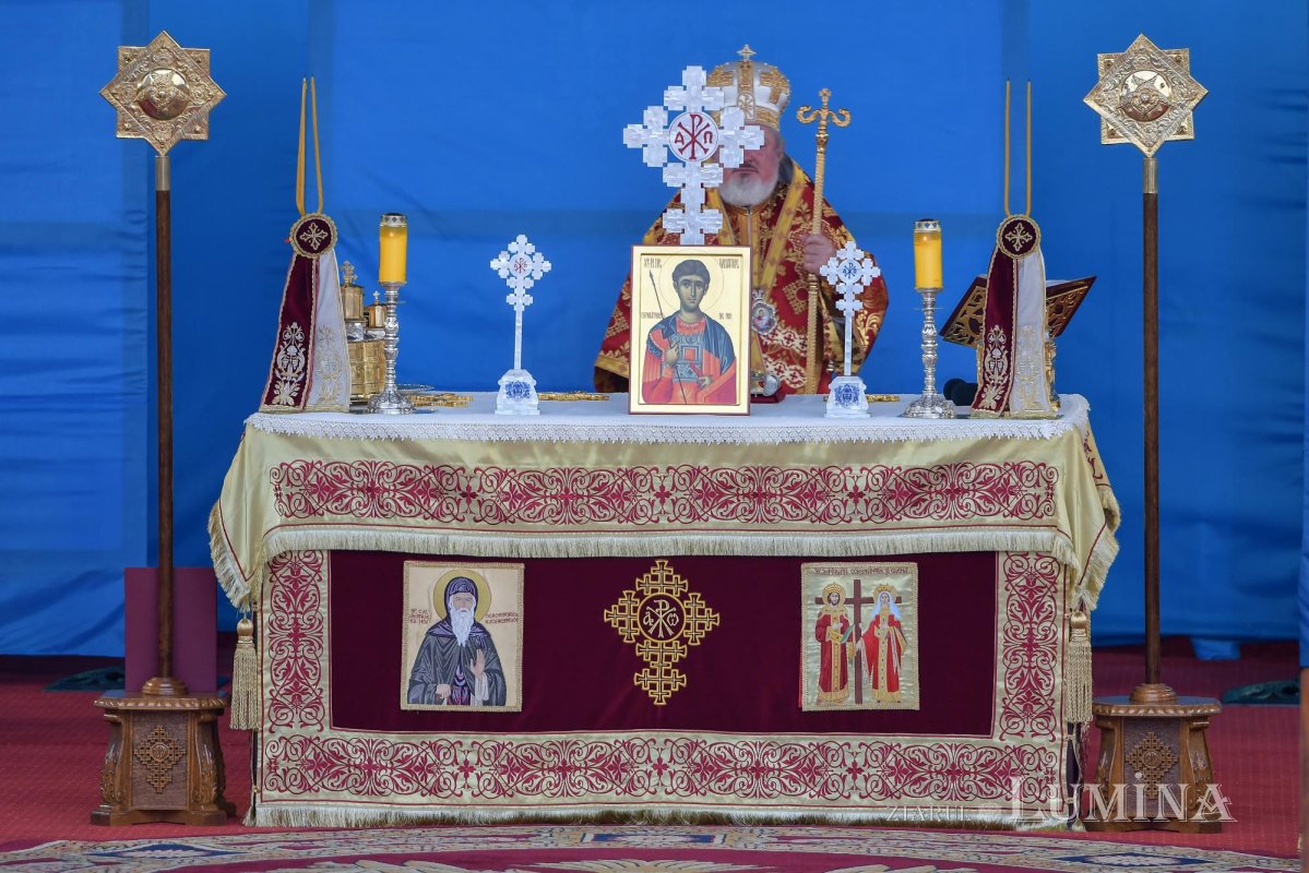 Prinos de laudă adus Mucenicului Dimitrie la Catedrala Patriarhală 155694