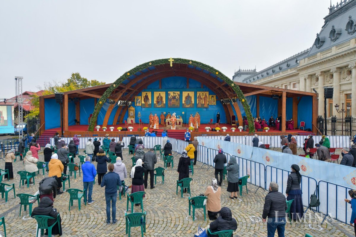 Prinos de laudă adus Mucenicului Dimitrie la Catedrala Patriarhală 155696