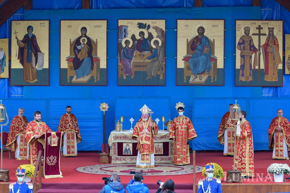 Prinos de laudă adus Mucenicului Dimitrie la Catedrala Patriarhală 155709