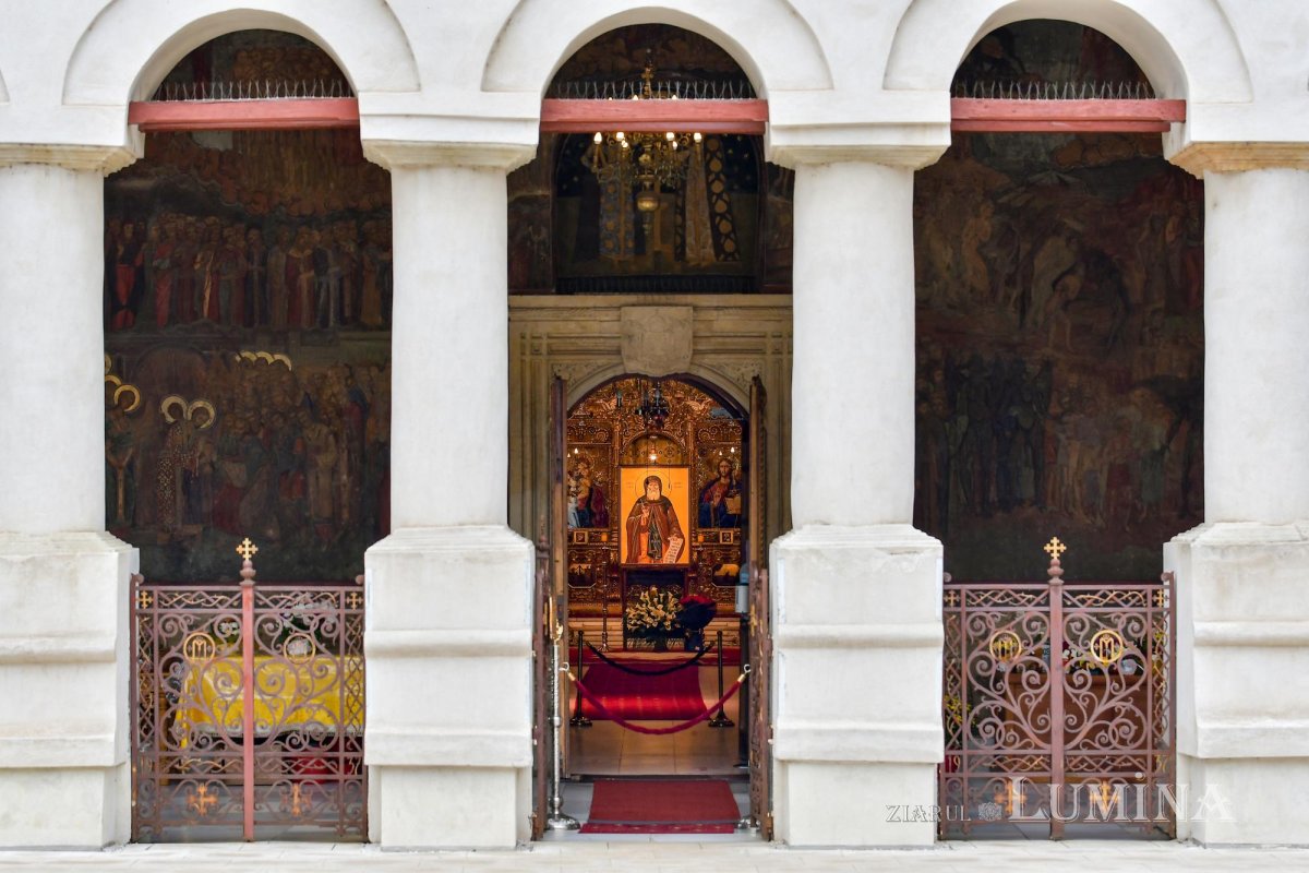 Prinos de laudă adus Mucenicului Dimitrie la Catedrala Patriarhală 155720