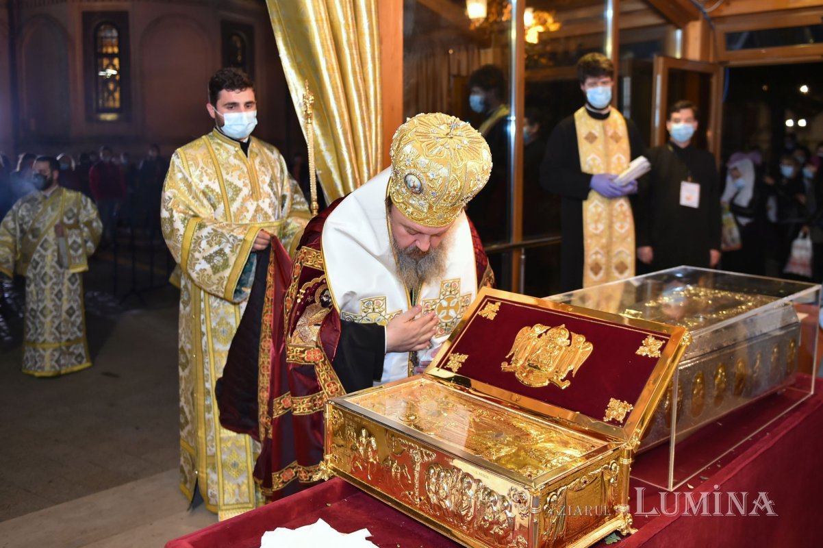 Rugăciune de seară  la Catedrala Patriarhală pentru Ocrotitorul Bucureştilor 155795