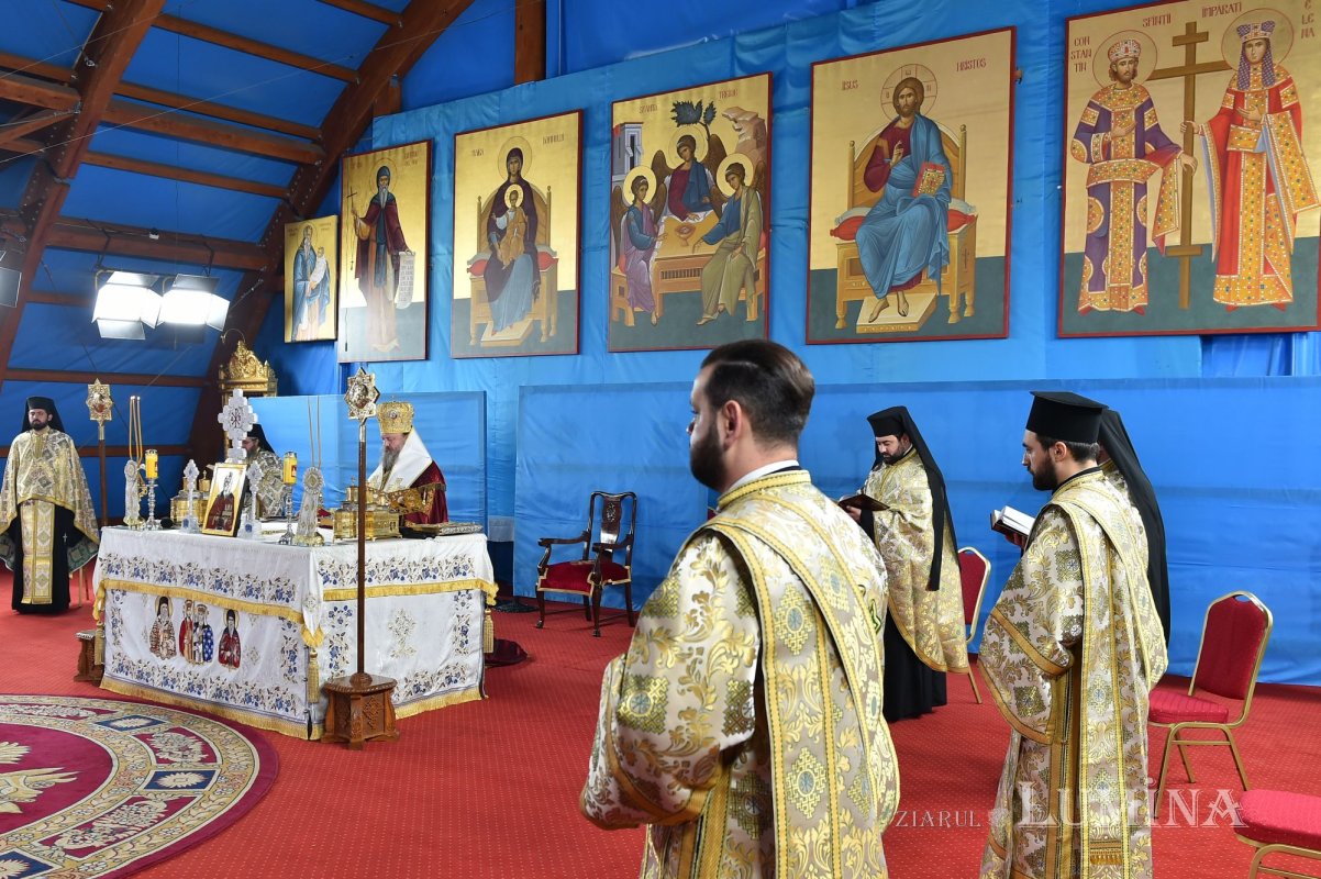 Rugăciune de seară  la Catedrala Patriarhală pentru Ocrotitorul Bucureştilor 155799