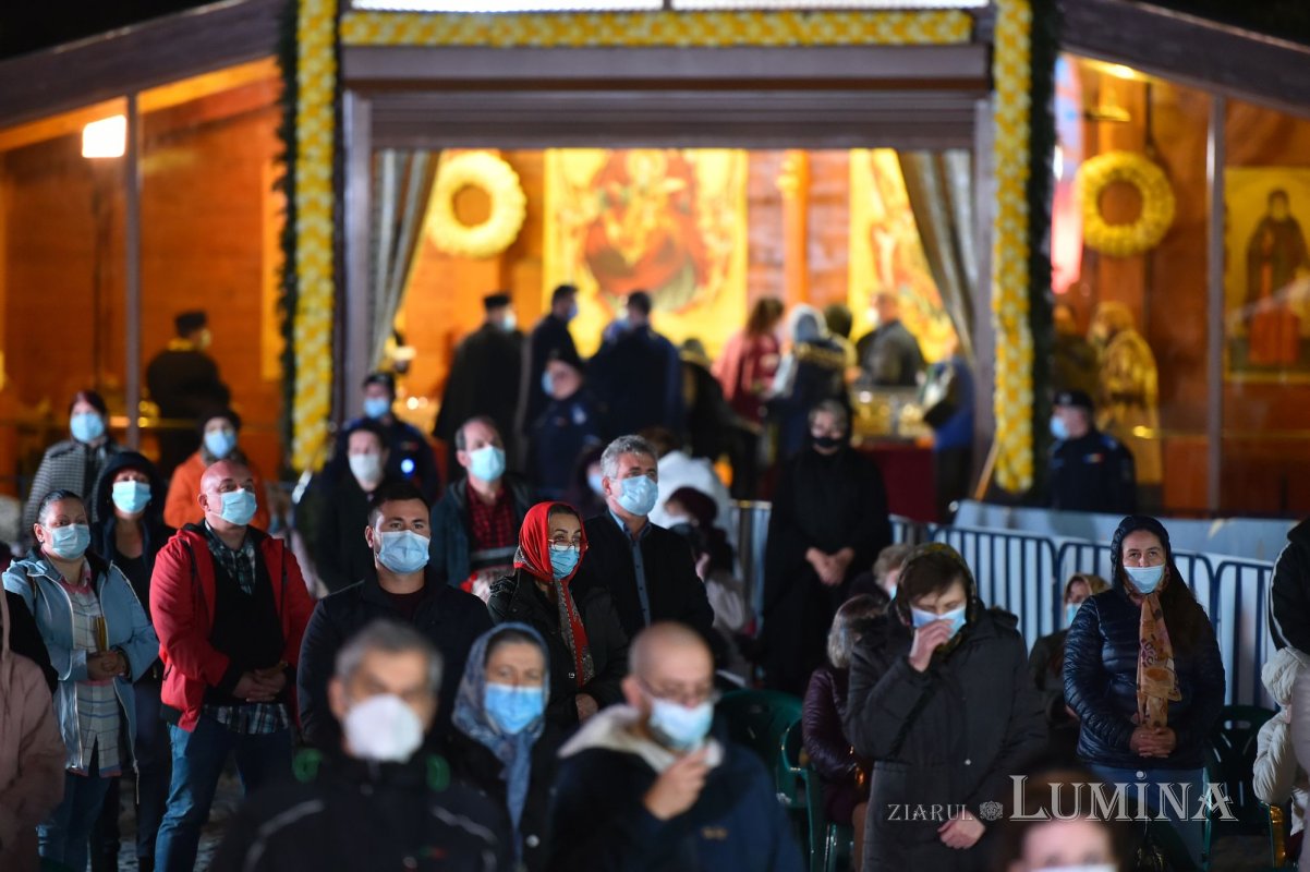 Rugăciune de seară  la Catedrala Patriarhală pentru Ocrotitorul Bucureştilor 155804