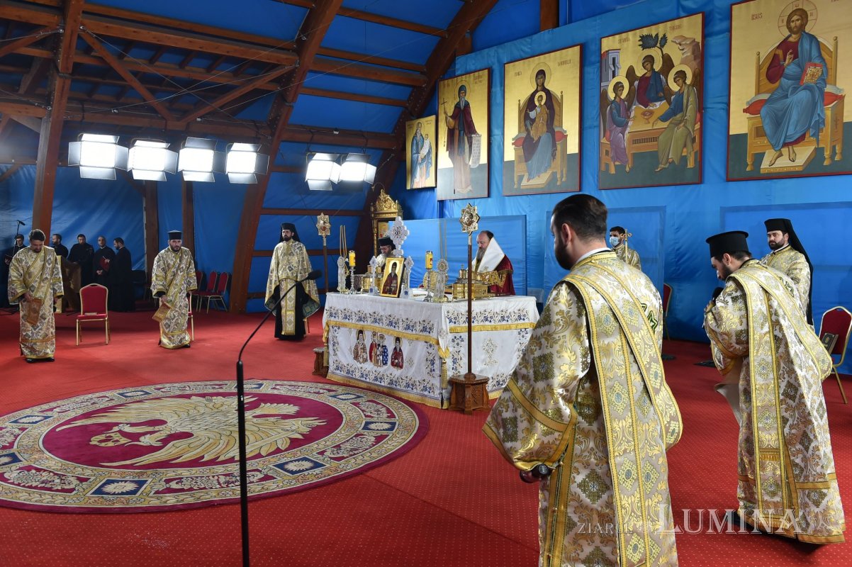 Rugăciune de seară  la Catedrala Patriarhală pentru Ocrotitorul Bucureştilor 155807