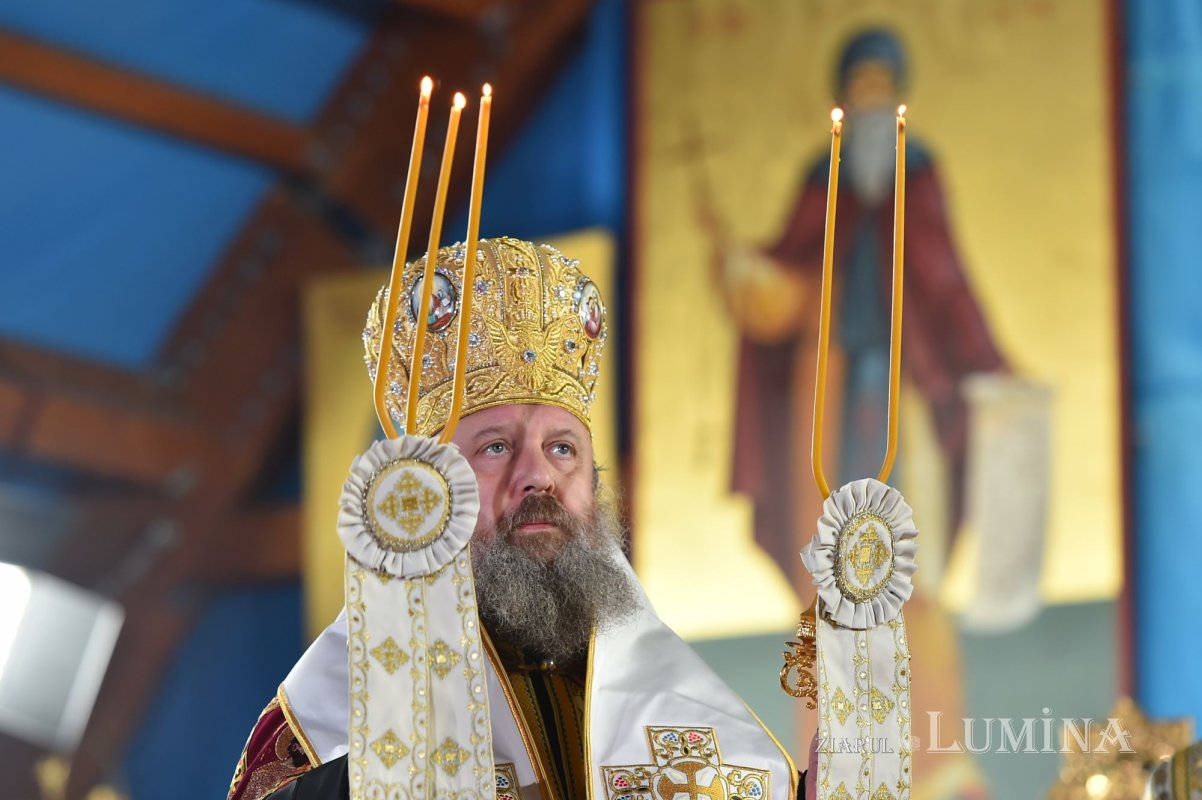Rugăciune de seară  la Catedrala Patriarhală pentru Ocrotitorul Bucureştilor 155820