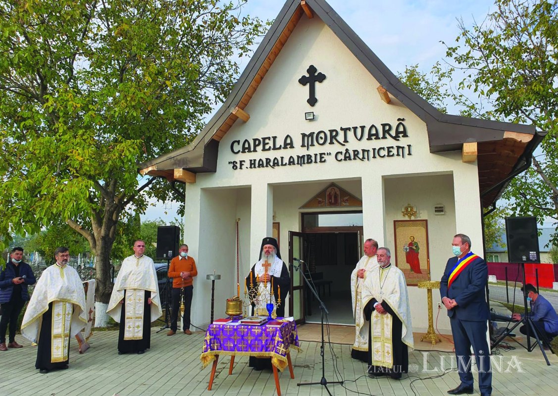 Mitropolitul Moldovei a sfinţit capela mortuară din Cârniceni 155746