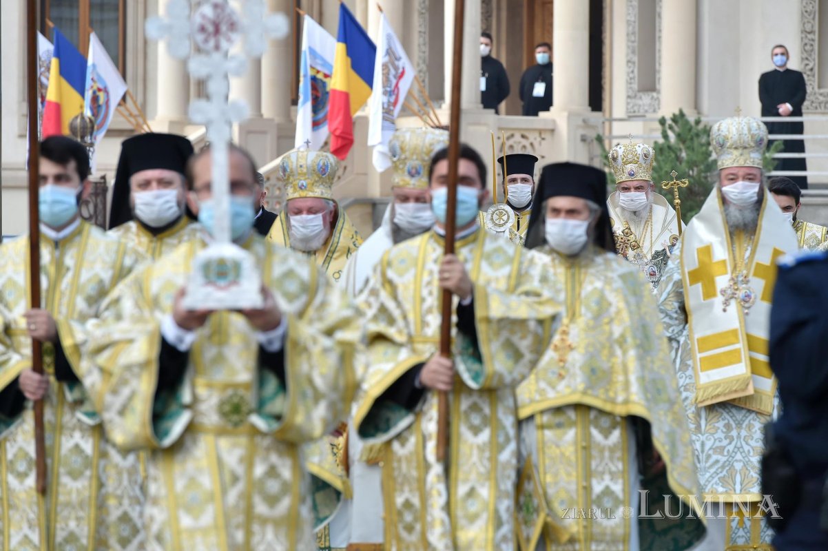 „Sfinții vin spre noi, ca noi să ne apropiem de Dumnezeu” 155872