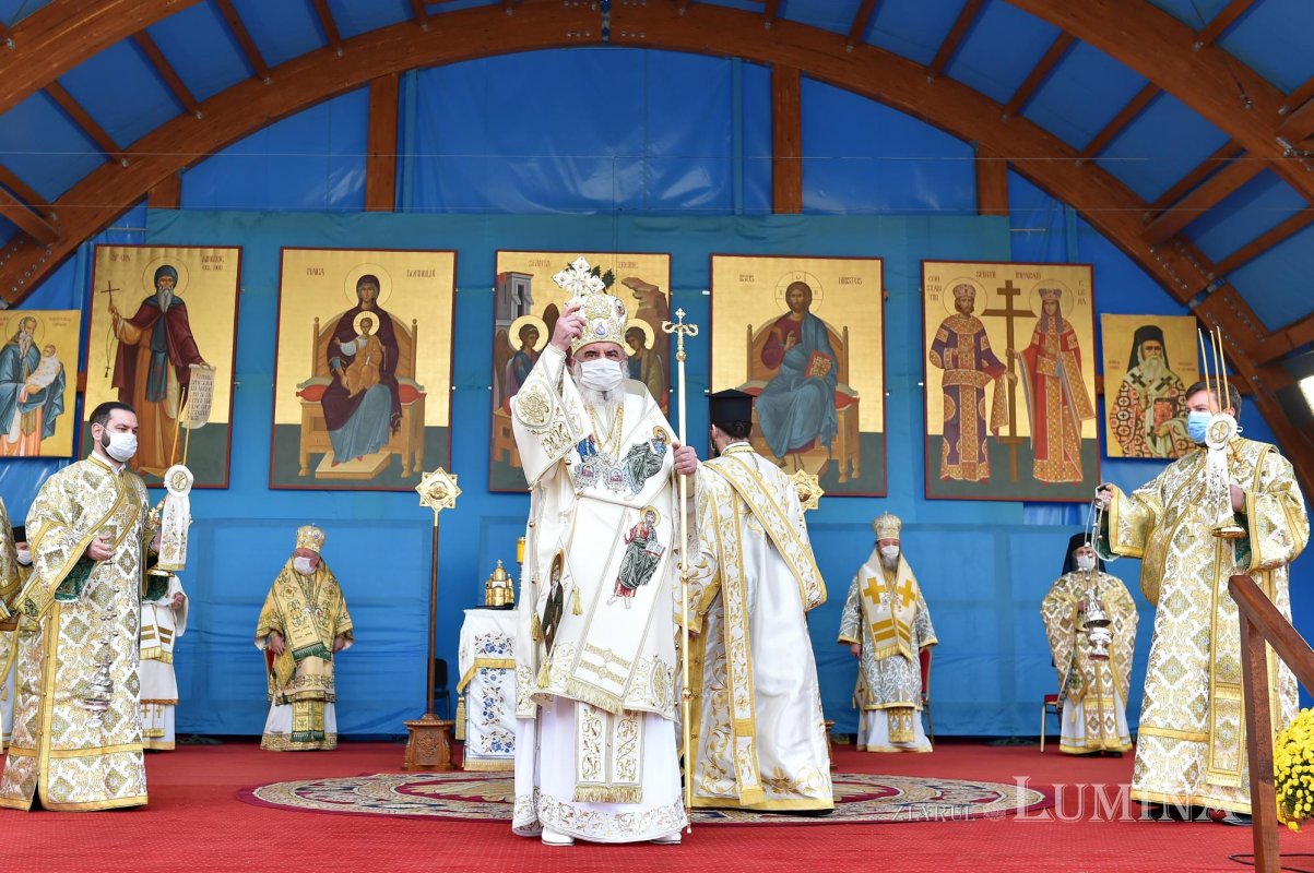 „Sfinții vin spre noi, ca noi să ne apropiem de Dumnezeu” 155873