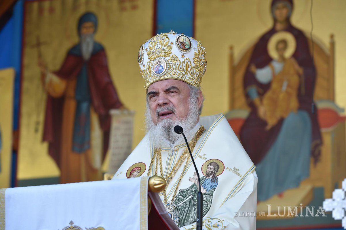 „Sfinții vin spre noi, ca noi să ne apropiem de Dumnezeu” 155888