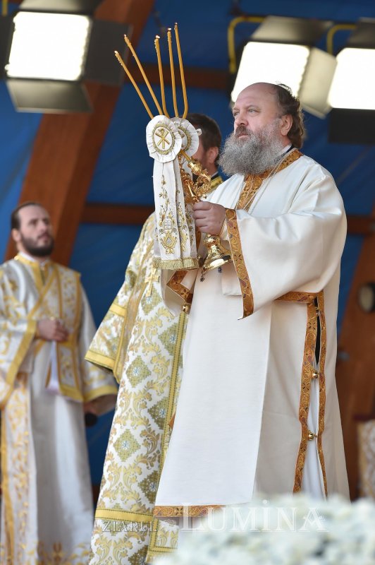 „Sfinții vin spre noi, ca noi să ne apropiem de Dumnezeu” 155893