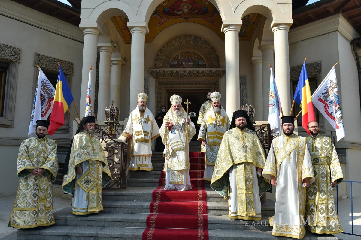 „Sfinții vin spre noi, ca noi să ne apropiem de Dumnezeu” 155898