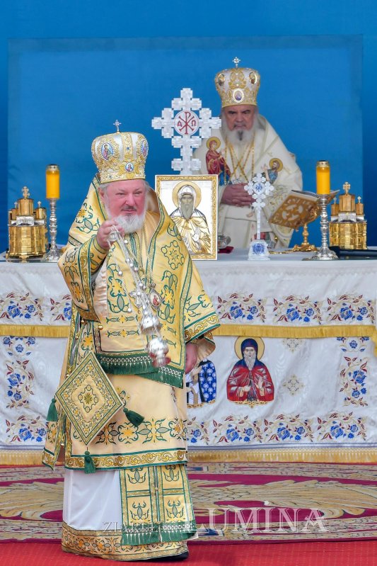 „Sfinții vin spre noi, ca noi să ne apropiem de Dumnezeu” 155918