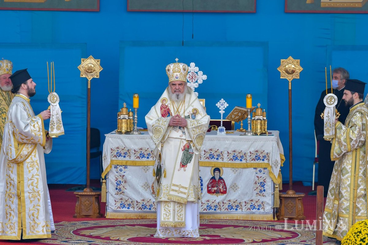 „Sfinții vin spre noi, ca noi să ne apropiem de Dumnezeu” 155919