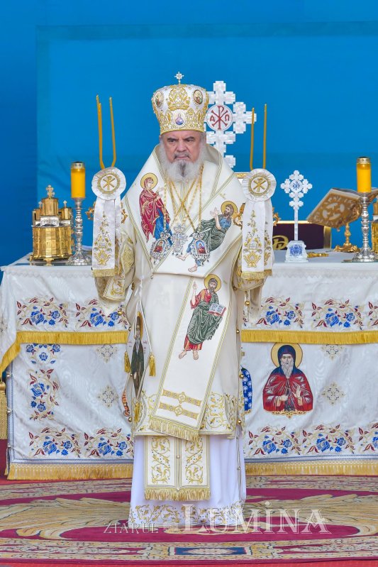 „Sfinții vin spre noi, ca noi să ne apropiem de Dumnezeu” 155920