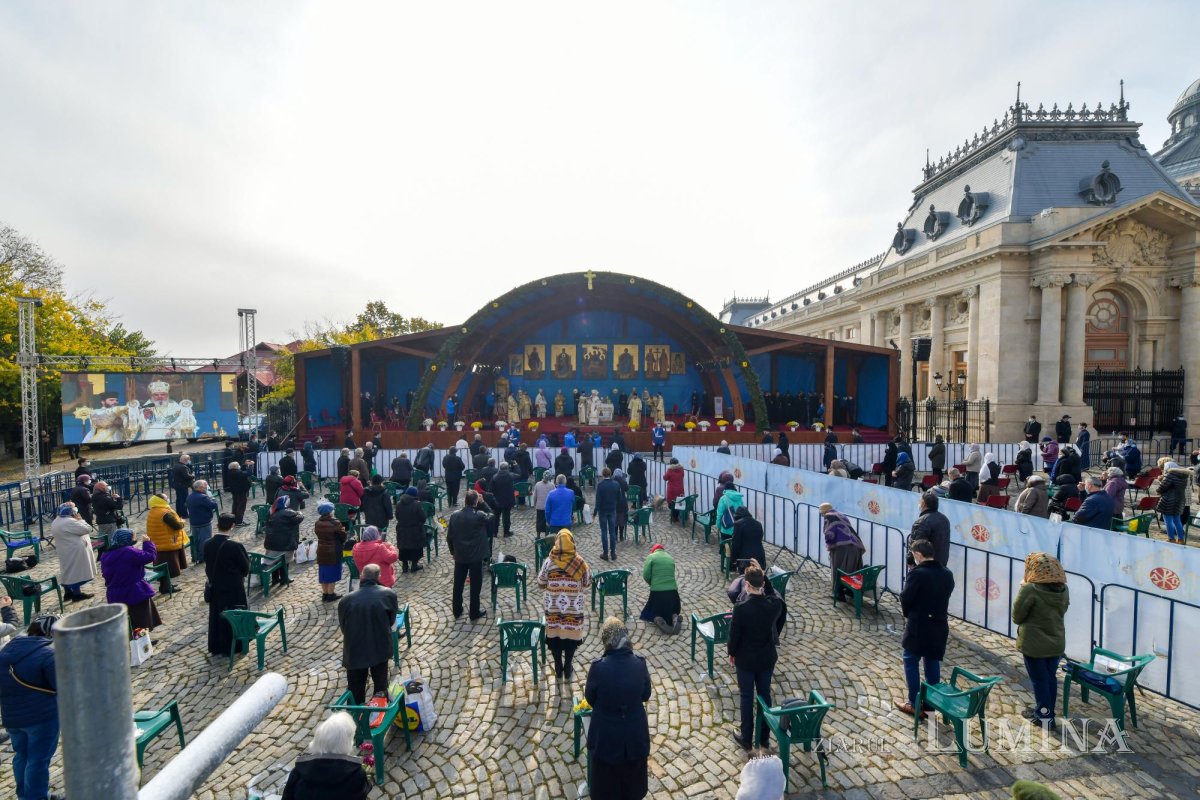 „Sfinții vin spre noi, ca noi să ne apropiem de Dumnezeu” 155921