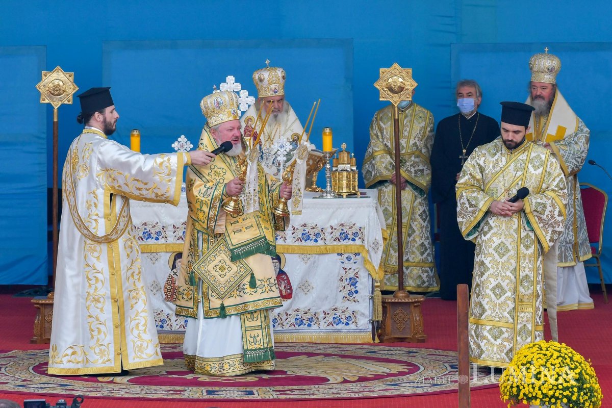 „Sfinții vin spre noi, ca noi să ne apropiem de Dumnezeu” 155922