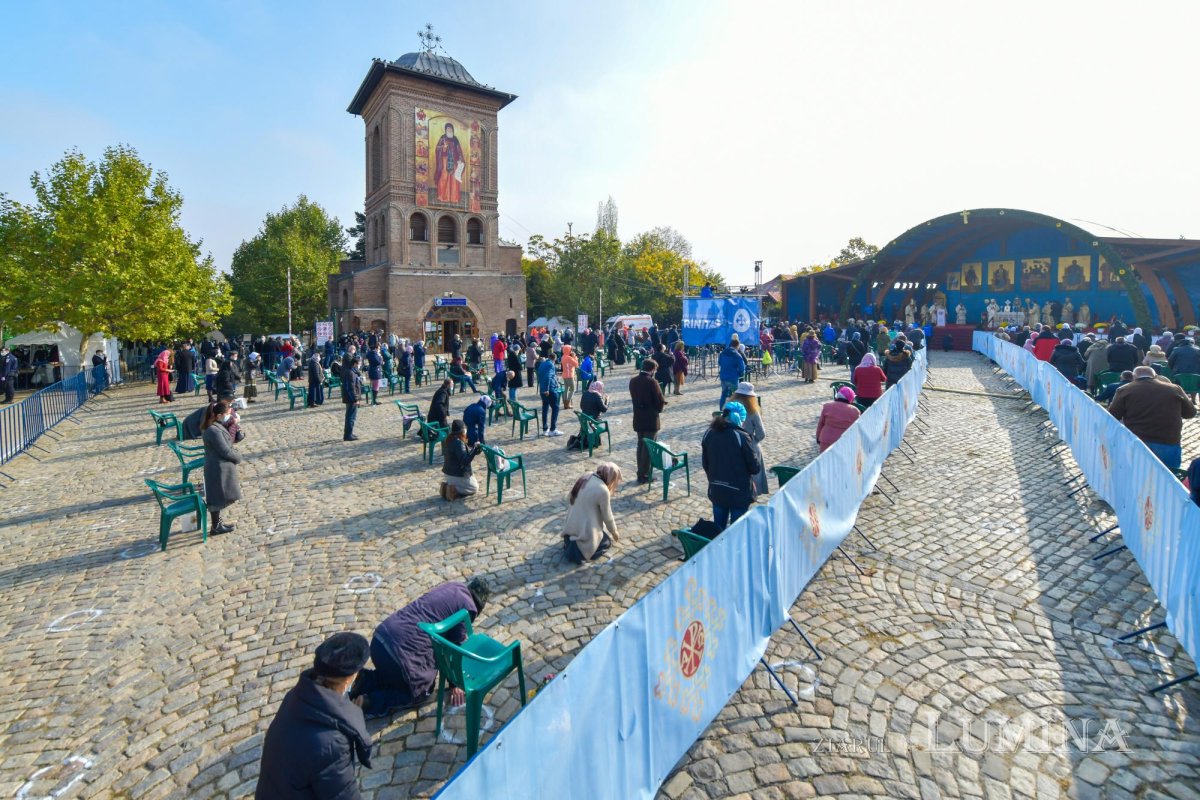 „Sfinții vin spre noi, ca noi să ne apropiem de Dumnezeu” 155924