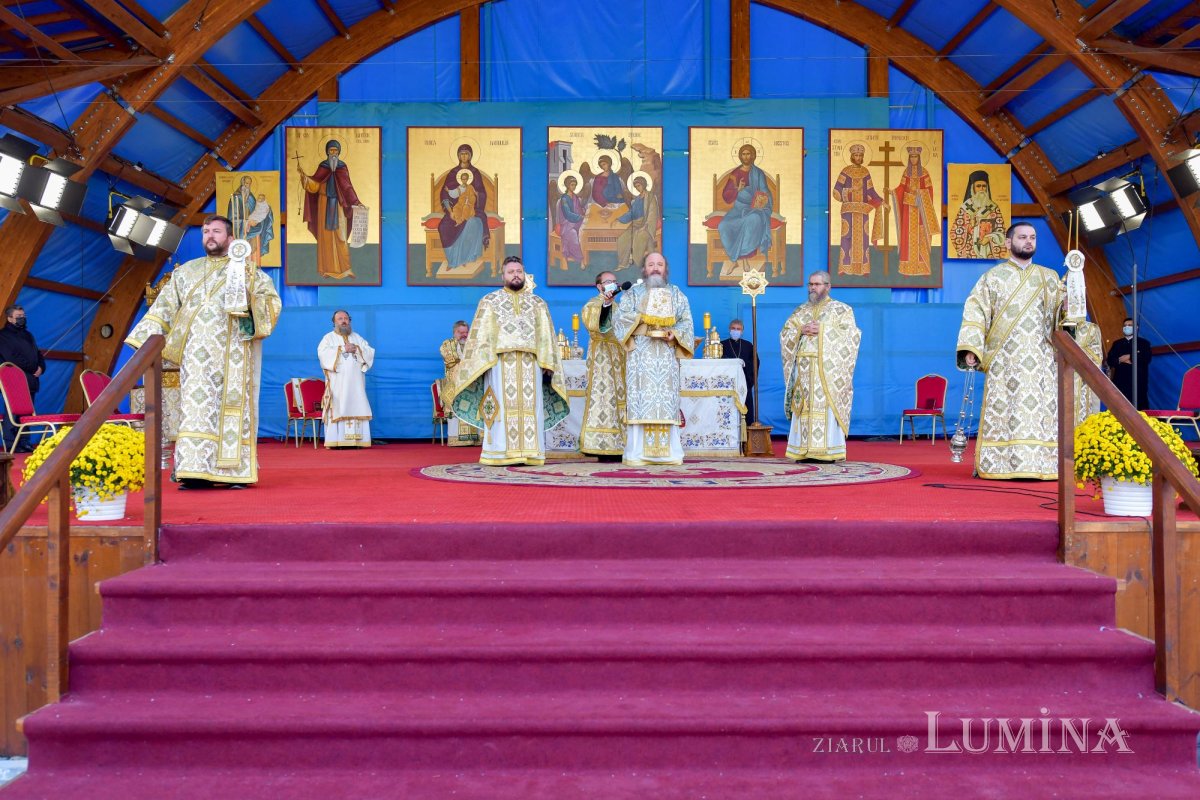 „Sfinții vin spre noi, ca noi să ne apropiem de Dumnezeu” 155929