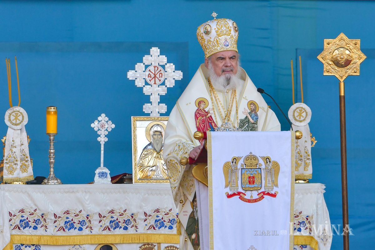 „Sfinții vin spre noi, ca noi să ne apropiem de Dumnezeu” 155930