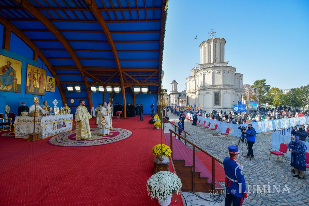 „Sfinții vin spre noi, ca noi să ne apropiem de Dumnezeu” 155932